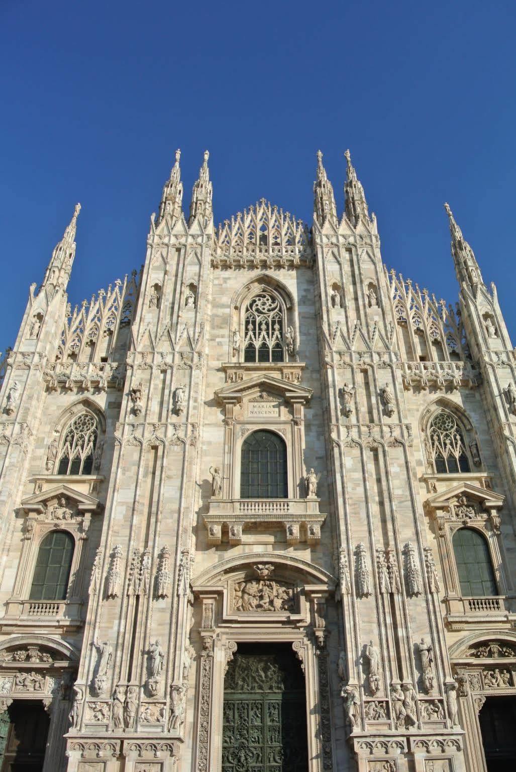 Duomo House Milão Exterior foto